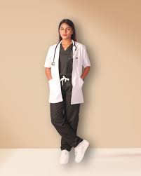 Tailored Fit Women’s Contoured Lab Coat